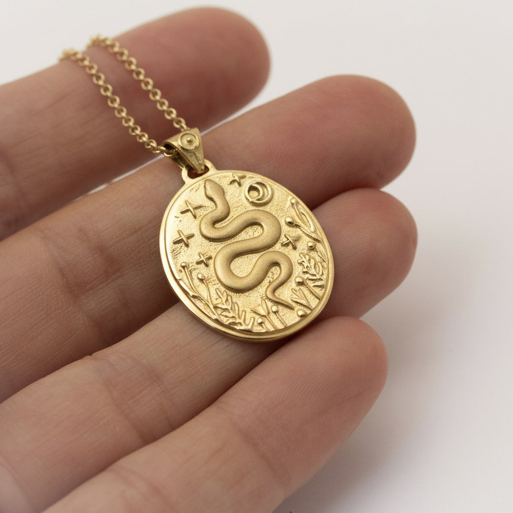 תליון נחש – סדרת הטוטם